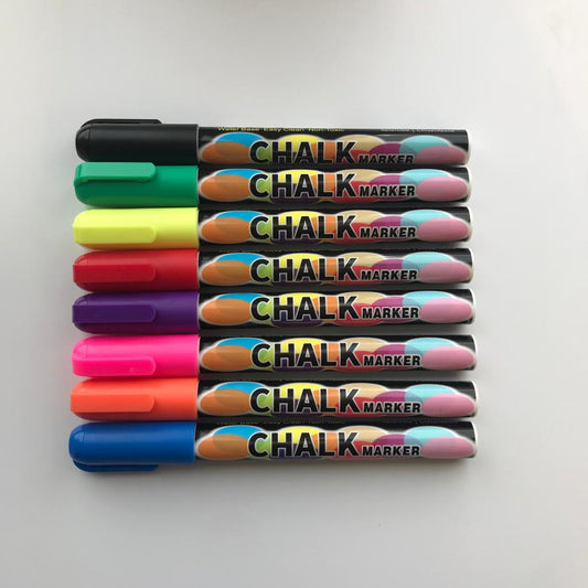 Set van 8 kleurrijke krijtstiften
